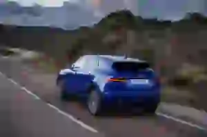 Jaguar E-PACE R-Dynamic S P300 - Test drive