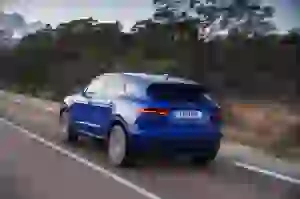 Jaguar E-PACE R-Dynamic S P300 - Test drive