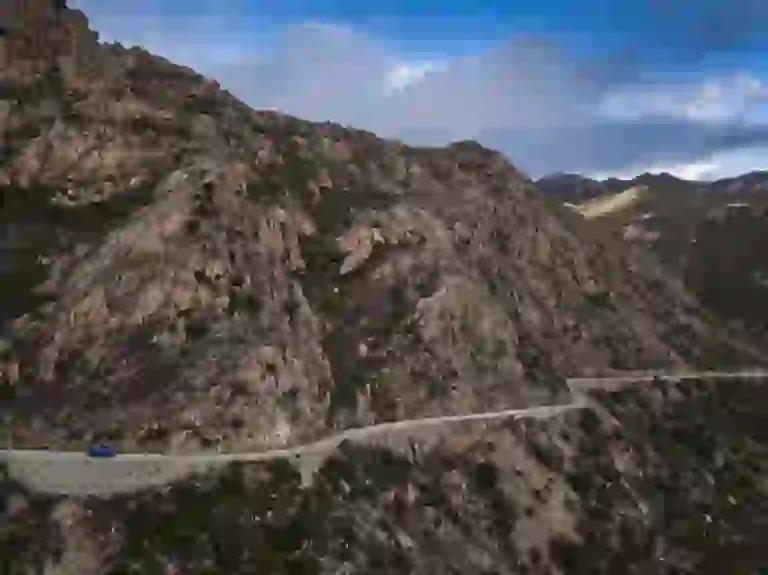 Jaguar E-PACE R-Dynamic S P300 - Test drive - 23