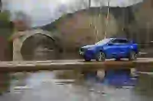 Jaguar E-PACE R-Dynamic S P300 - Test drive