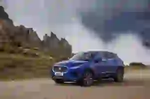 Jaguar E-PACE R-Dynamic S P300 - Test drive
