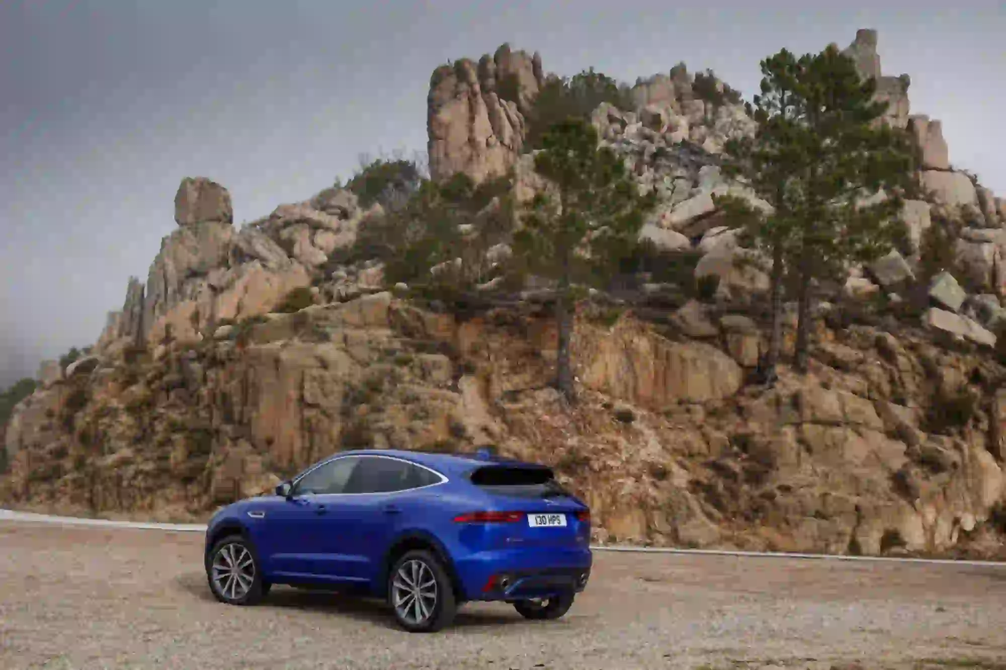 Jaguar E-PACE R-Dynamic S P300 - Test drive - 83