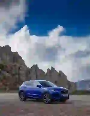 Jaguar E-PACE R-Dynamic S P300 - Test drive