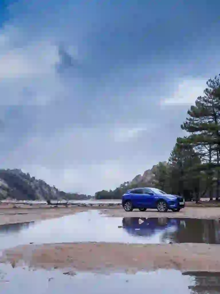 Jaguar E-PACE R-Dynamic S P300 - Test drive - 91
