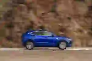 Jaguar E-PACE R-Dynamic S P300 - Test drive