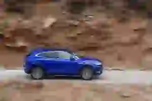 Jaguar E-PACE R-Dynamic S P300 - Test drive