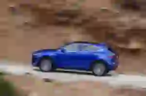 Jaguar E-PACE R-Dynamic S P300 - Test drive
