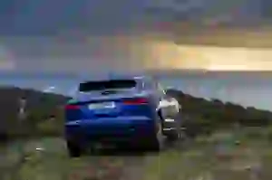 Jaguar E-PACE R-Dynamic S P300 - Test drive