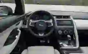 Jaguar E-PACE R-Dynamic S P300 - Test drive