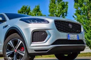 Jaguar E-Pace R Dynamic S P330e 2022 - Prova su Strada