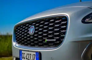 Jaguar E-Pace R Dynamic S P330e 2022 - Prova su Strada