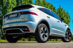 Jaguar E-Pace R Dynamic S P330e 2022 - Prova su Strada - 25