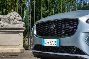 Jaguar E-Pace R Dynamic S P330e 2022 - Prova su Strada - 78