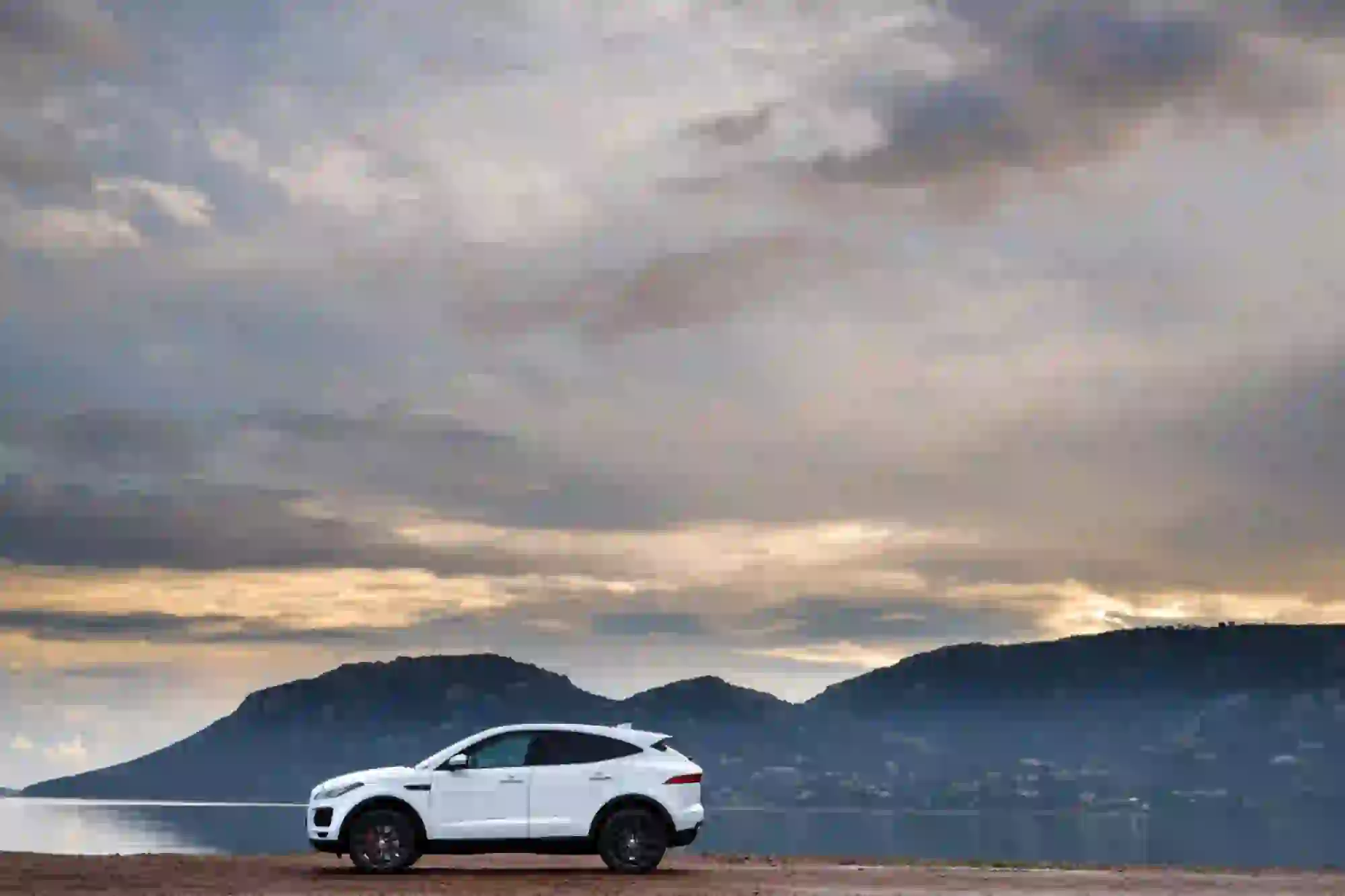 Jaguar E-PACE S D240 - Test drive - 94