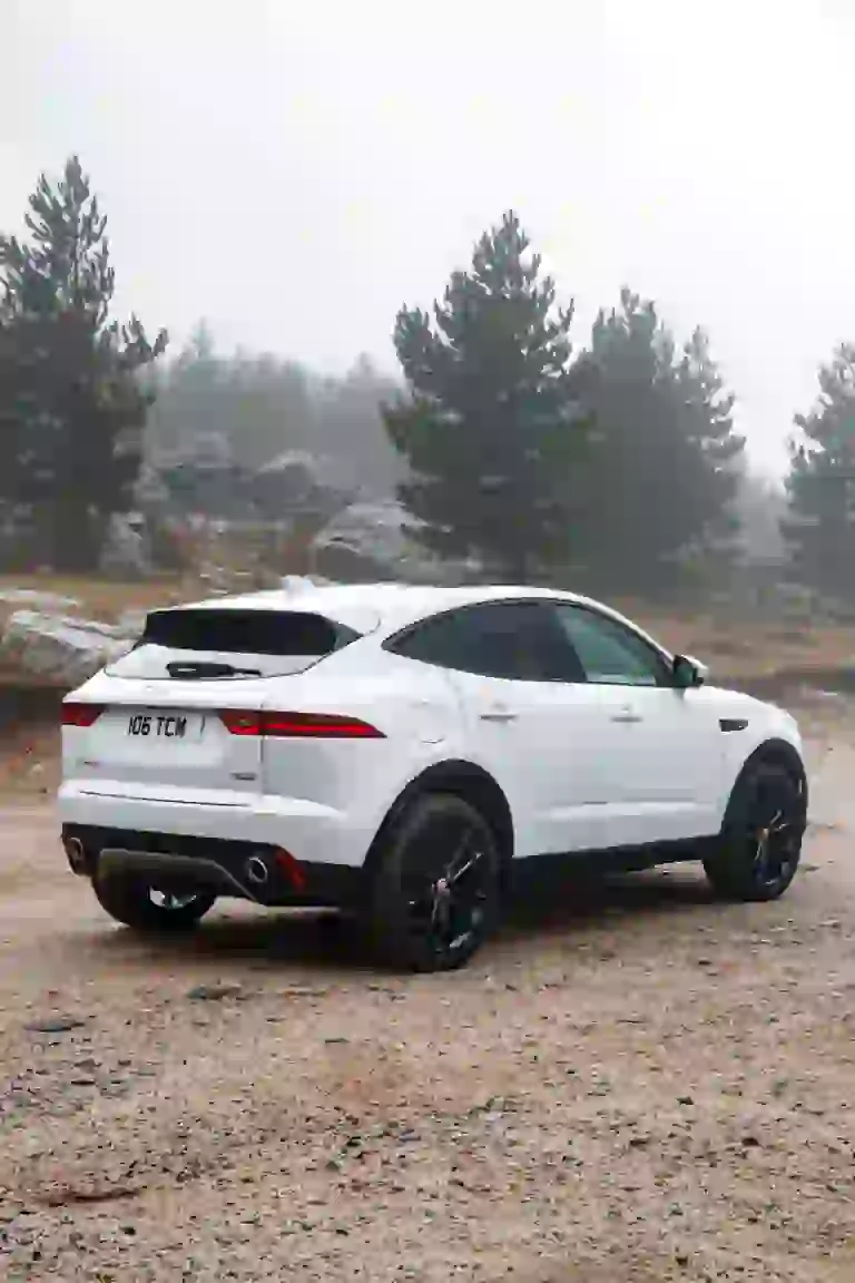 Jaguar E-PACE S D240 - Test drive - 99