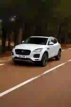 Jaguar E-PACE S D240 - Test drive