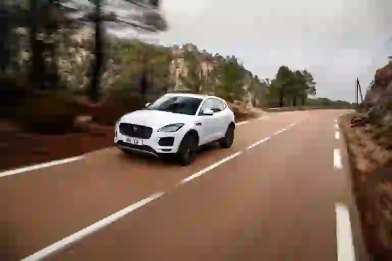 Jaguar E-PACE S D240 - Test drive - 11