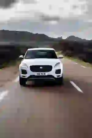 Jaguar E-PACE S D240 - Test drive