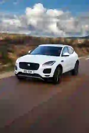 Jaguar E-PACE S D240 - Test drive - 33