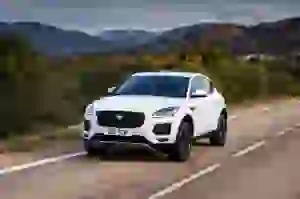 Jaguar E-PACE S D240 - Test drive - 35