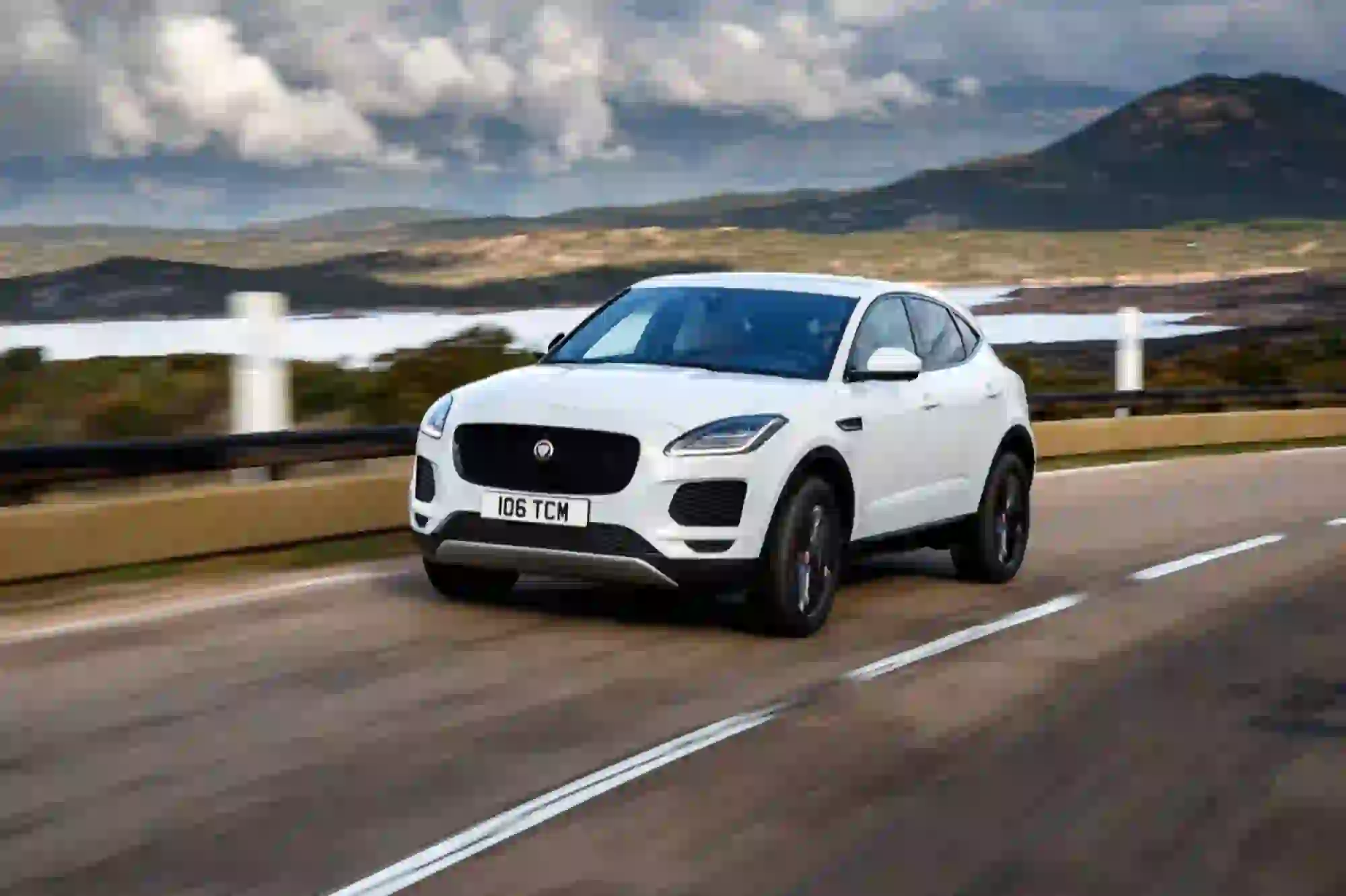 Jaguar E-PACE S D240 - Test drive - 36