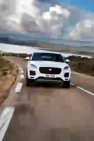 Jaguar E-PACE S D240 - Test drive - 37