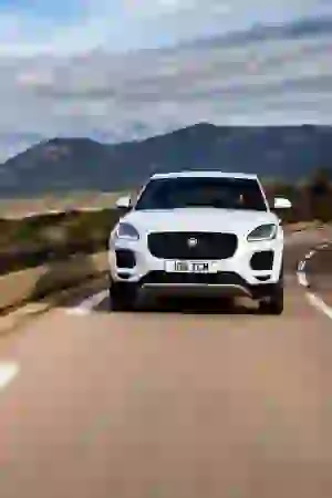 Jaguar E-PACE S D240 - Test drive