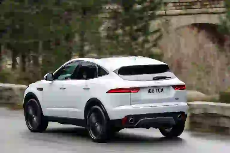 Jaguar E-PACE S D240 - Test drive - 54