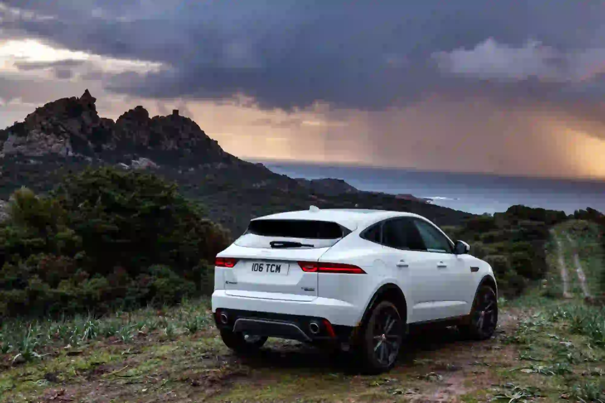 Jaguar E-PACE S D240 - Test drive - 71