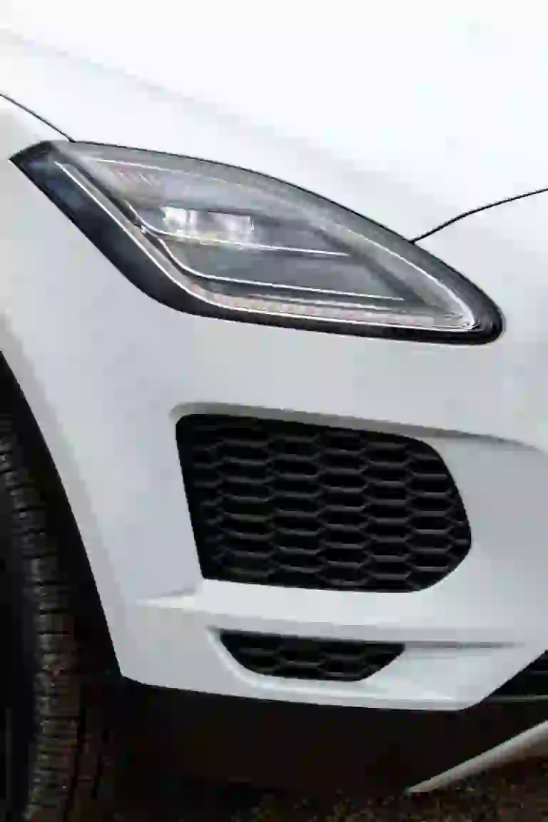 Jaguar E-PACE S D240 - Test drive - 182