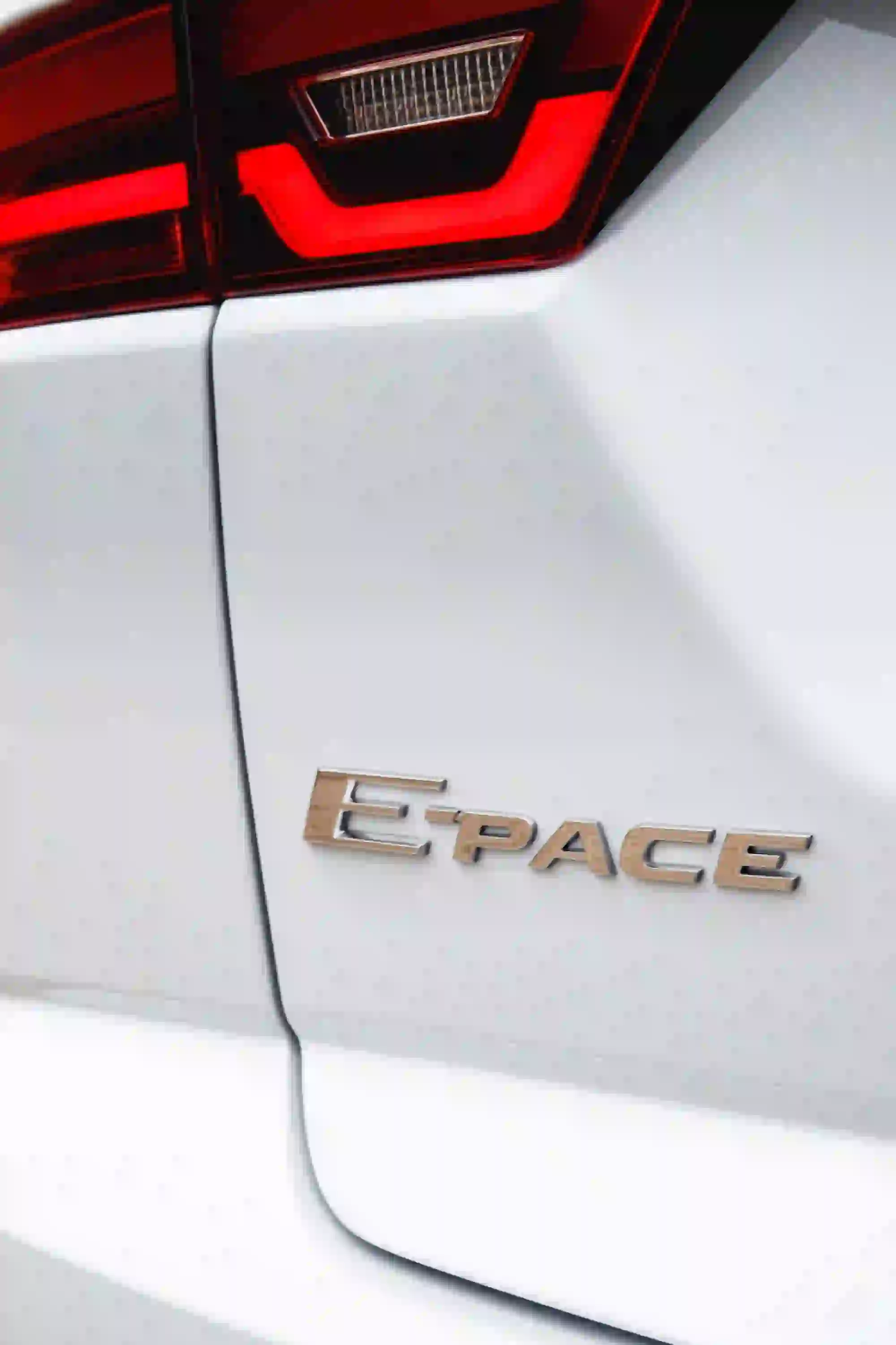 Jaguar E-PACE S D240 - Test drive - 185