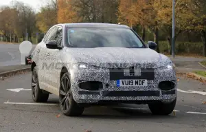 Jaguar F-Pace 2020 - Foto spia 29-11-2019 - 1