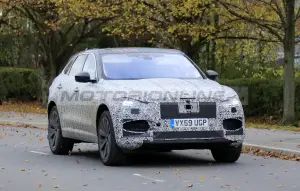 Jaguar F-Pace 2020 - Foto spia 29-11-2019 - 7