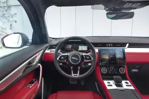 Jaguar F-Pace 2021