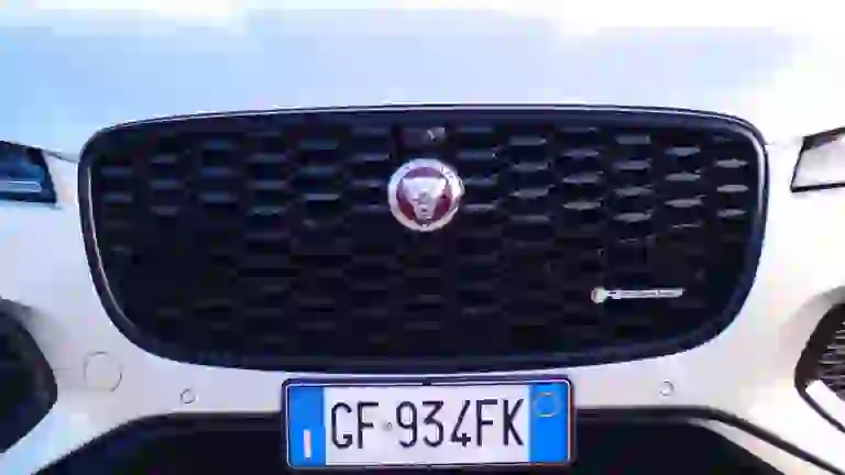 Jaguar F-Pace 400e AWD 2022 - 8