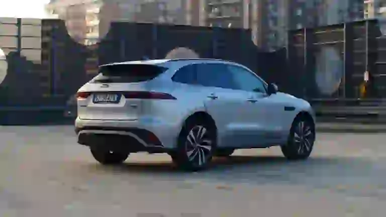 Jaguar F-Pace 400e AWD 2022 - 7