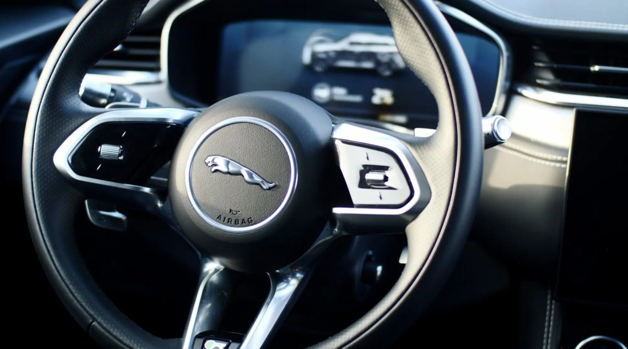 Jaguar F-Pace 400e AWD 2022 - 25