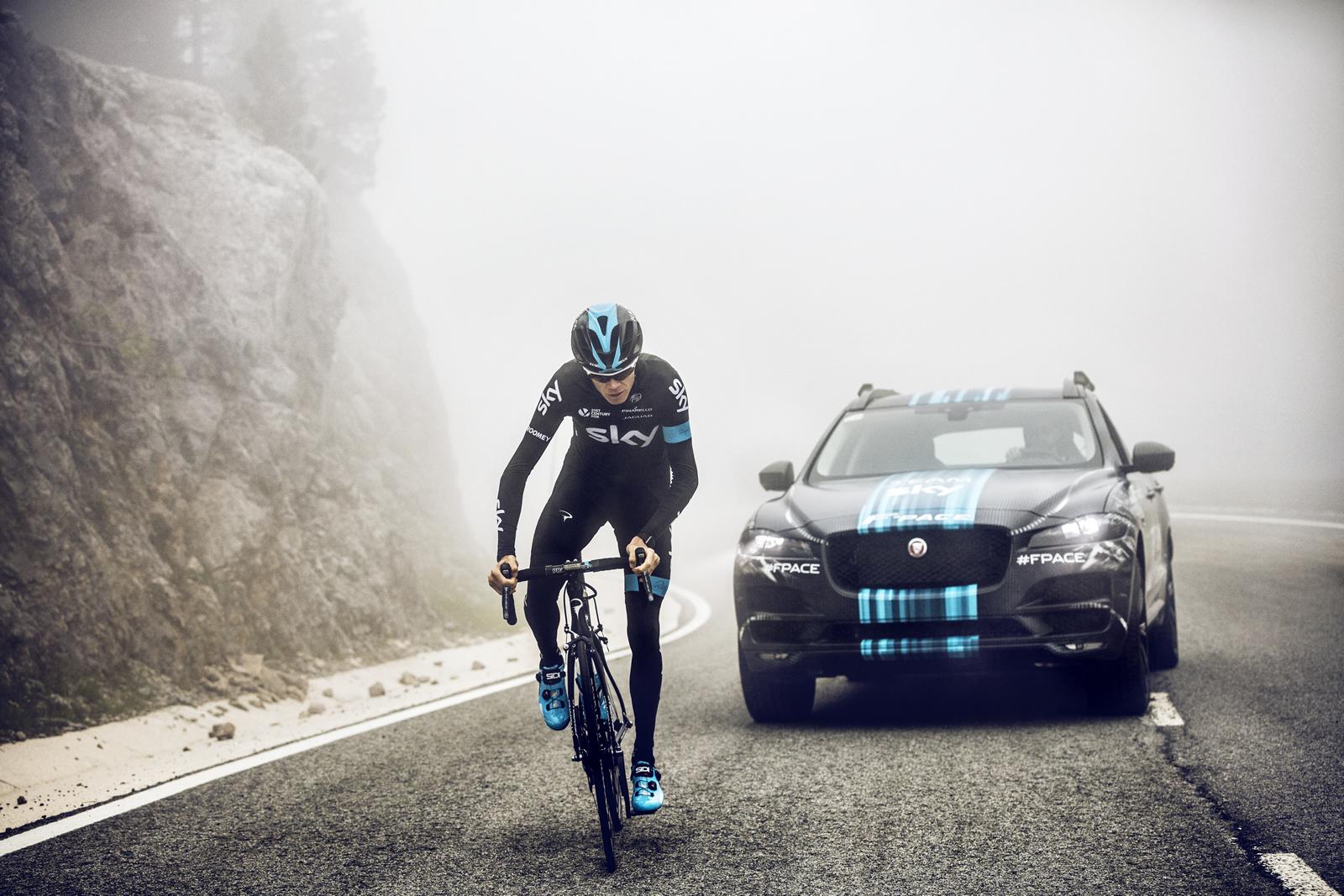 Jaguar F-Pace - Ammiraglia Team Sky al Tour de France 2015