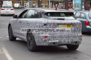 Jaguar F-Pace - Foto spia 12-9-2019