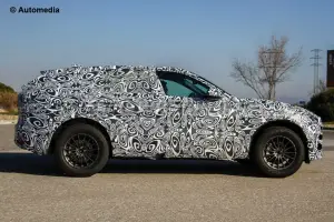 Jaguar F-Pace - Foto spia 16-01-2015