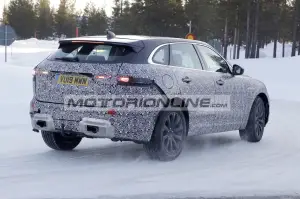 Jaguar F-Pace - Foto spia 6-3-2020
