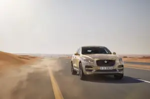 Jaguar F-Pace - nuova galleria di immagini - 12