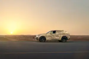 Jaguar F-Pace - nuova galleria di immagini - 15