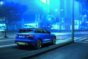 Jaguar F-Pace - nuova galleria di immagini - 32