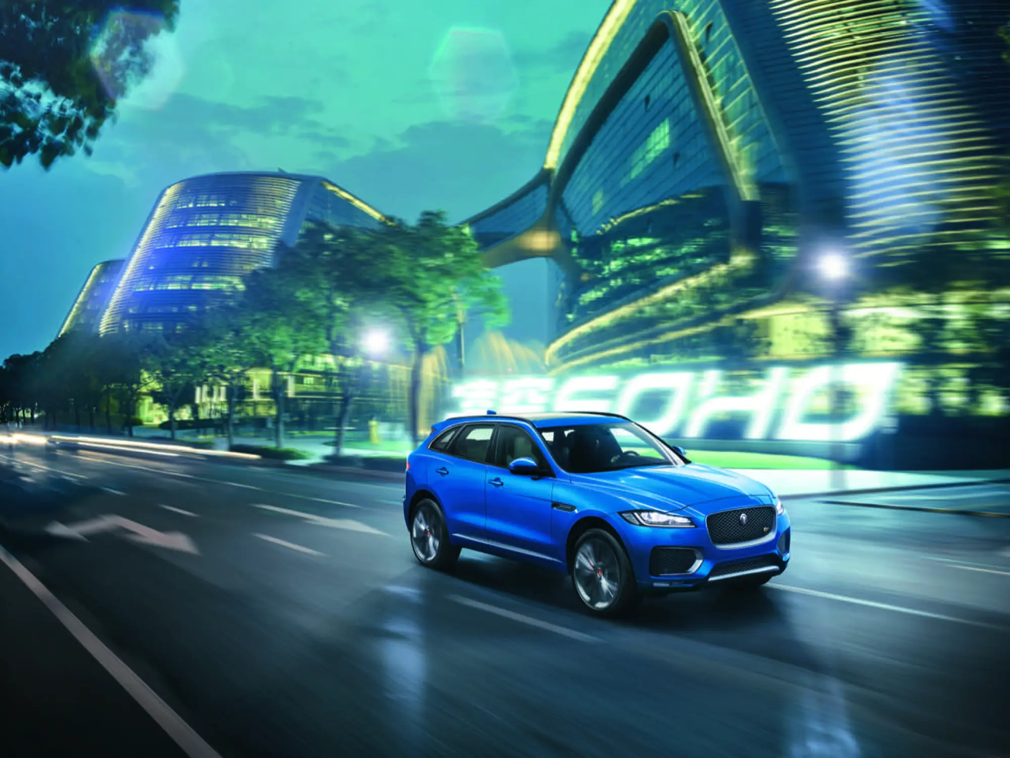 Jaguar F-Pace - nuova galleria di immagini - 34