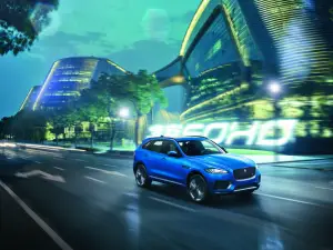 Jaguar F-Pace - nuova galleria di immagini - 34