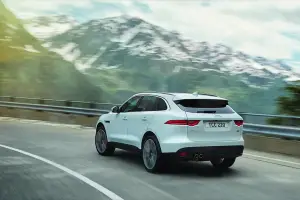 Jaguar F-Pace - nuova galleria di immagini - 43