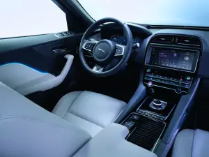 Jaguar F-Pace - nuova galleria di immagini - 57