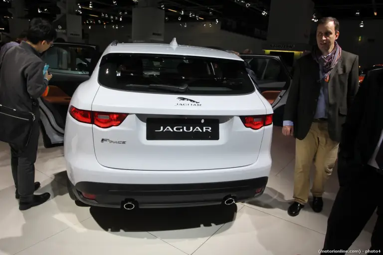 Jaguar F-Pace - Salone di Francoforte 2015 - 15