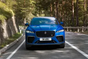 Jaguar F-Pace SVR 2021 - 3